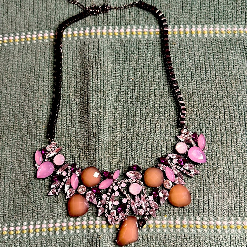 Large statement piece of jewelry. Extends easily. Only worn 1-2 time.